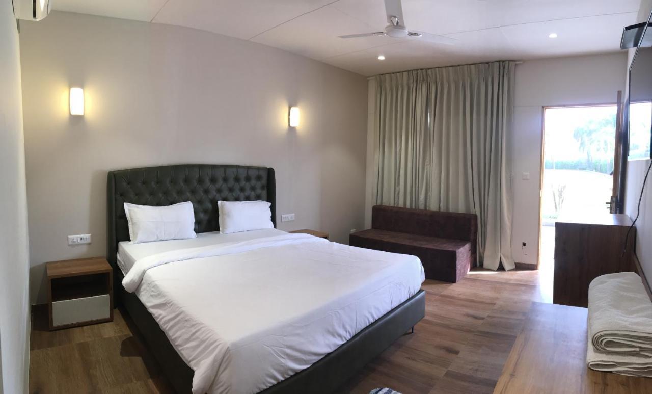 Vits Daman Devka Beach Kültér fotó